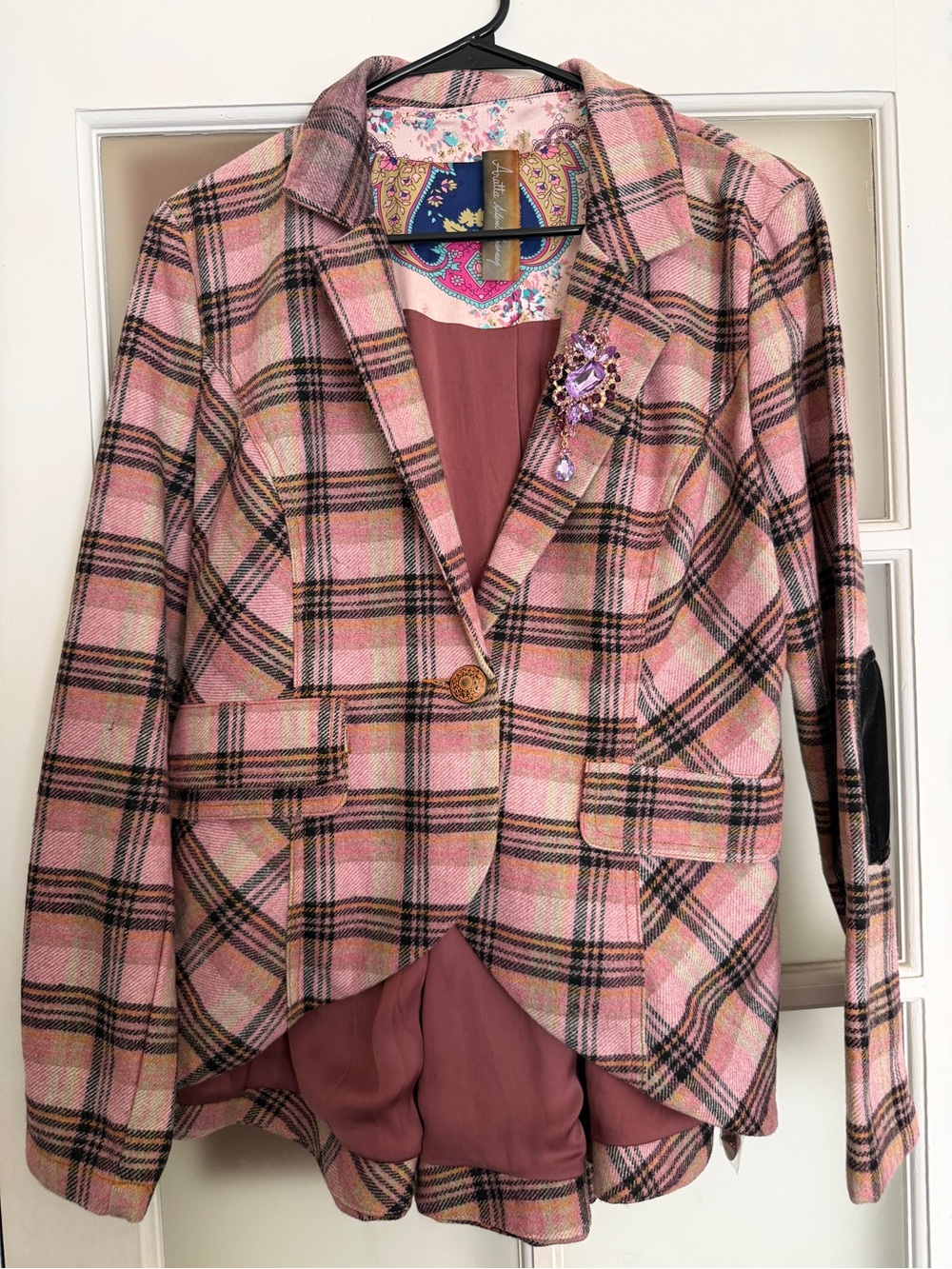 Aratta Jay Gatsby blazer in vintage pink plaid flannel w/ removable pin